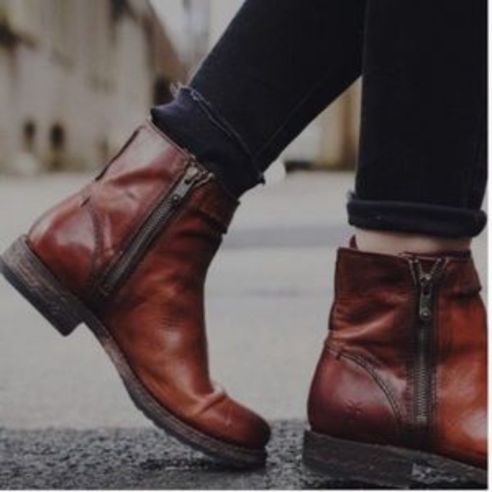 $359 Veronica Seam Short Brown Leather Moto Vintage Boho Zip Up Low Ankle Boot
